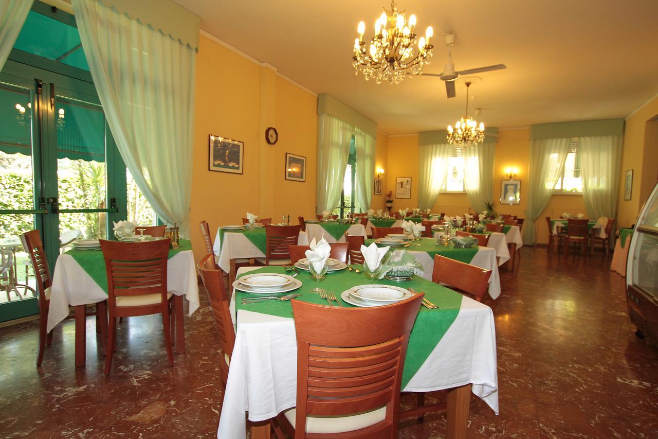 Vera 2* Marina di Massa